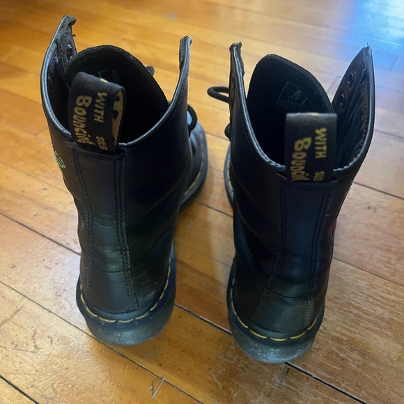 Dr. Martens Black Boots with Red Rose Embroidery - Picture 4 of 5